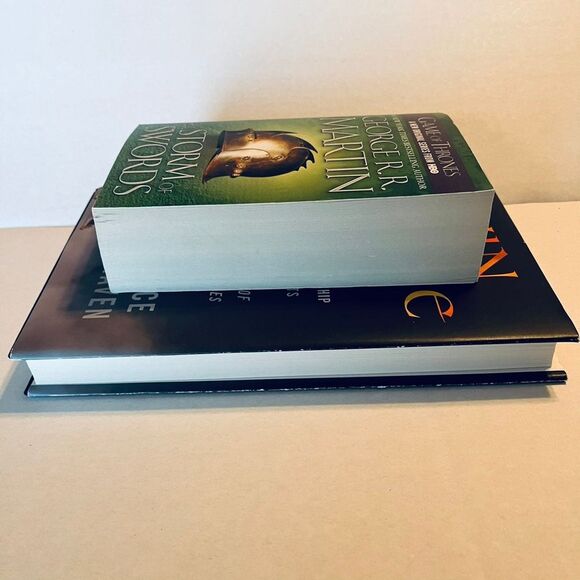 Game of Thrones themed books. A Storm of Swords by George R. R. Martin and Win - Picture 9 of 10